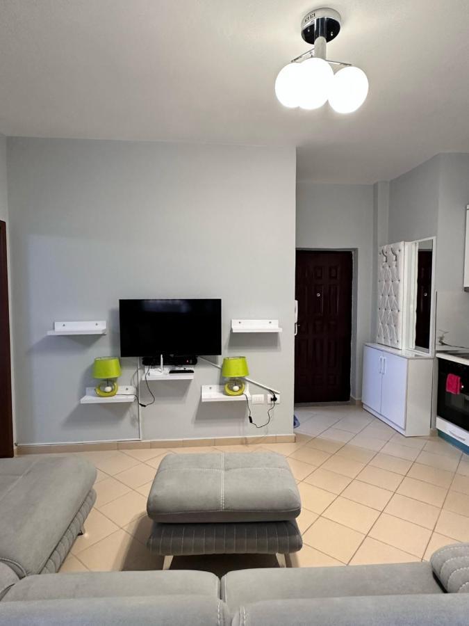 Solei Apartments ساراندا المظهر الخارجي الصورة