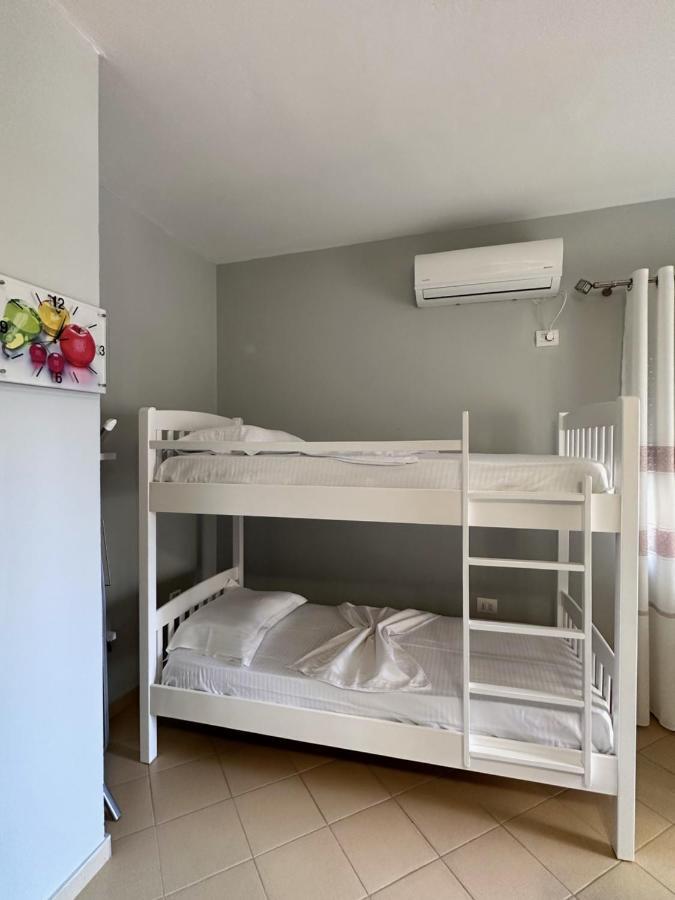 Solei Apartments ساراندا المظهر الخارجي الصورة