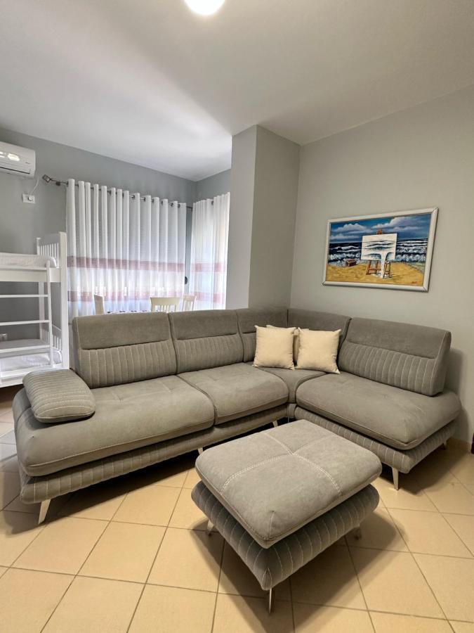 Solei Apartments ساراندا المظهر الخارجي الصورة