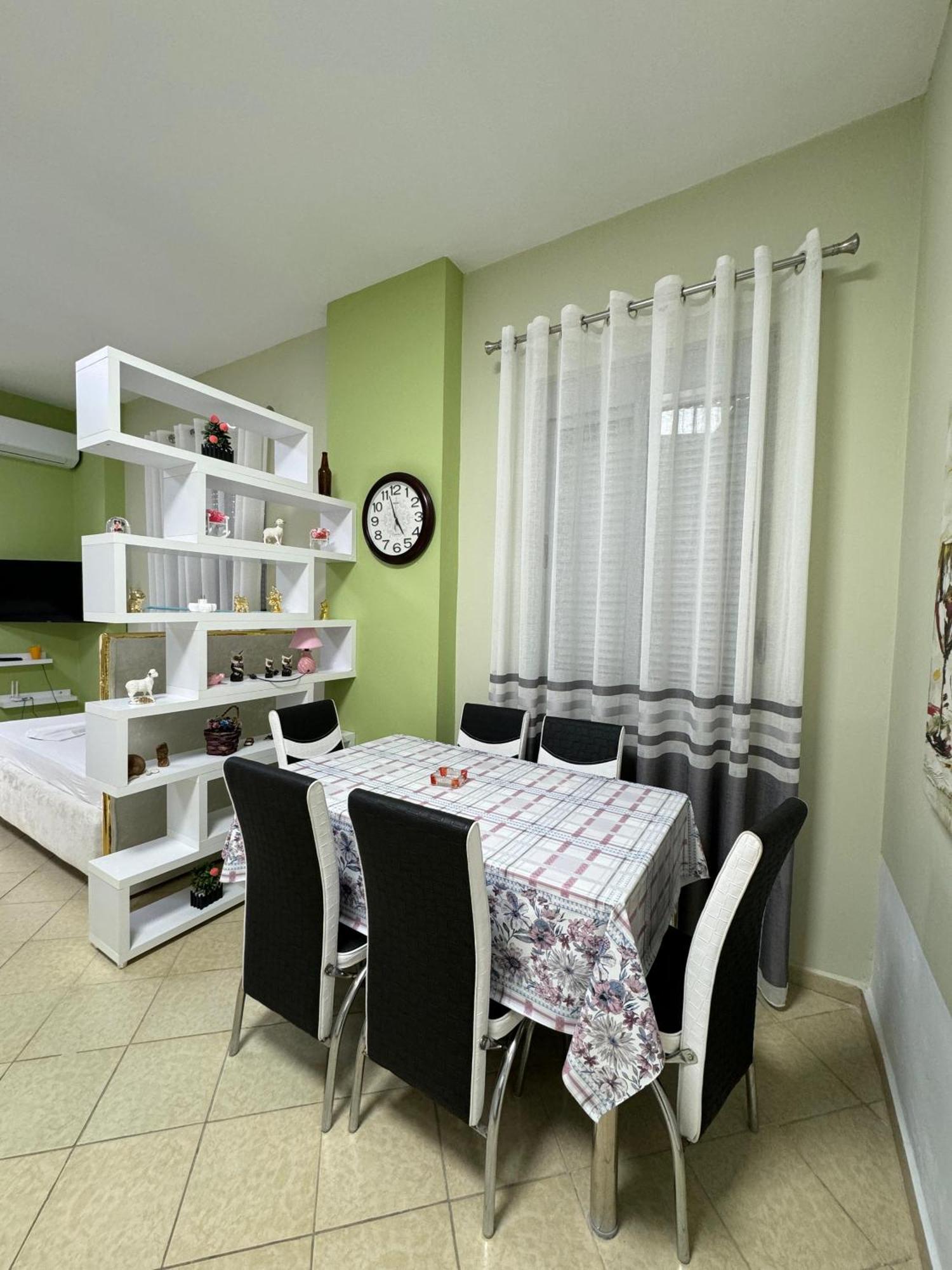 Solei Apartments ساراندا المظهر الخارجي الصورة
